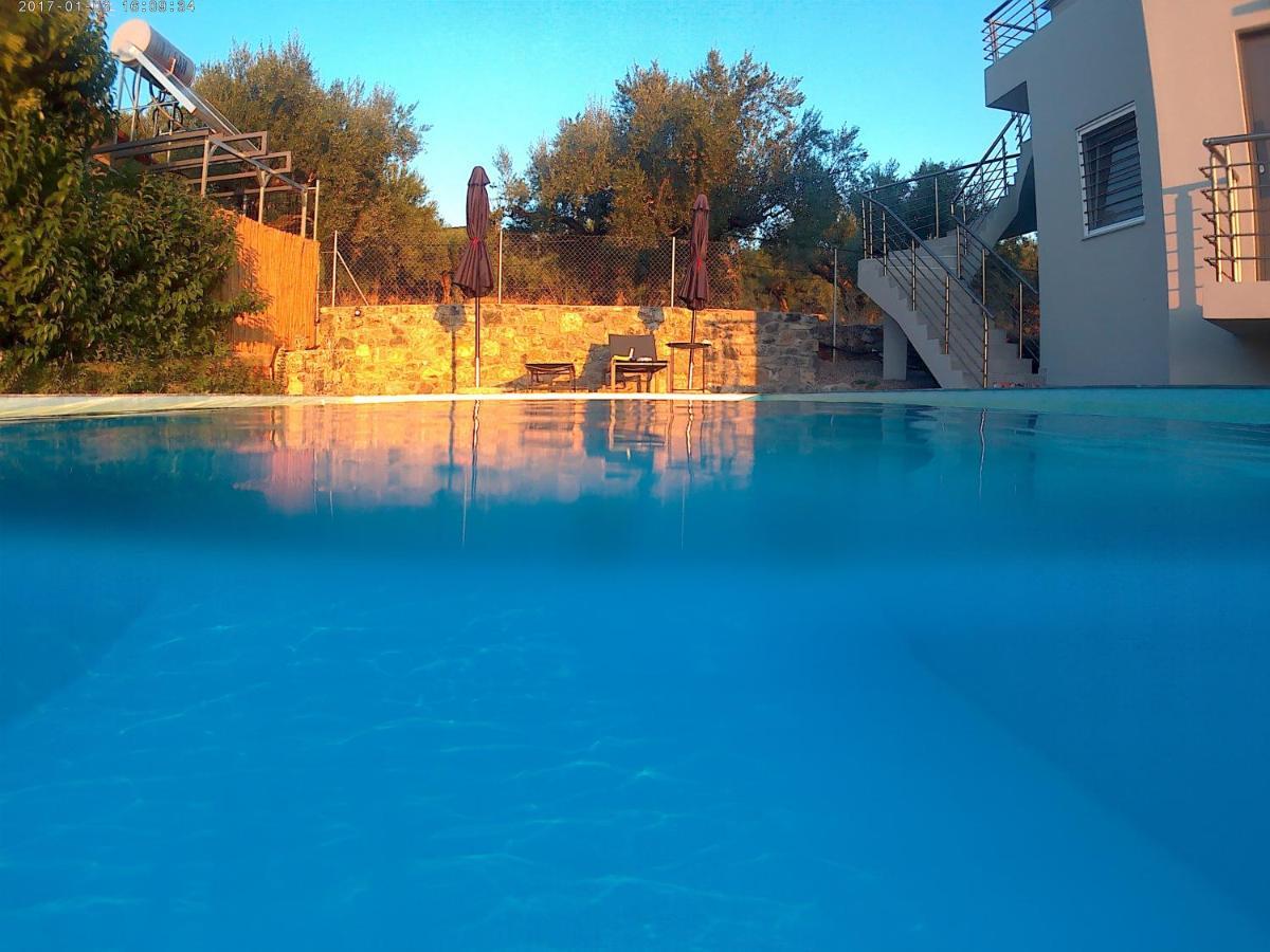 Evilenia Luxury Apartments Kalamata Exteriör bild