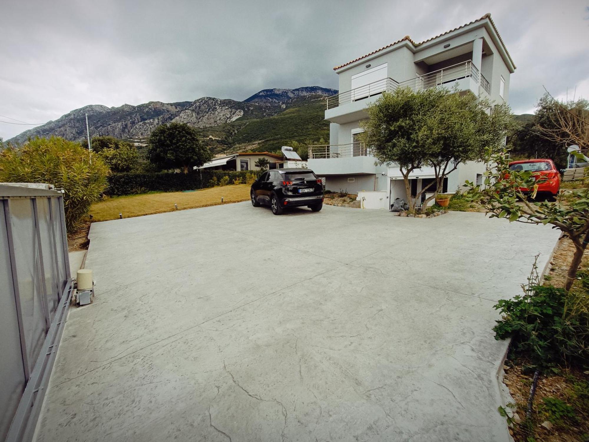 Evilenia Luxury Apartments Kalamata Exteriör bild